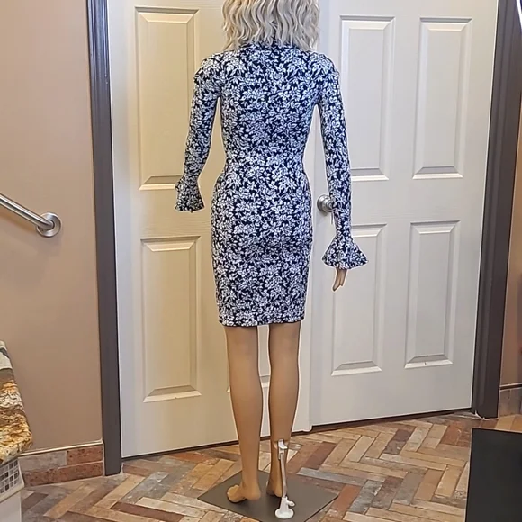 Michael Kors bodycon dress - Picture 5 of 14